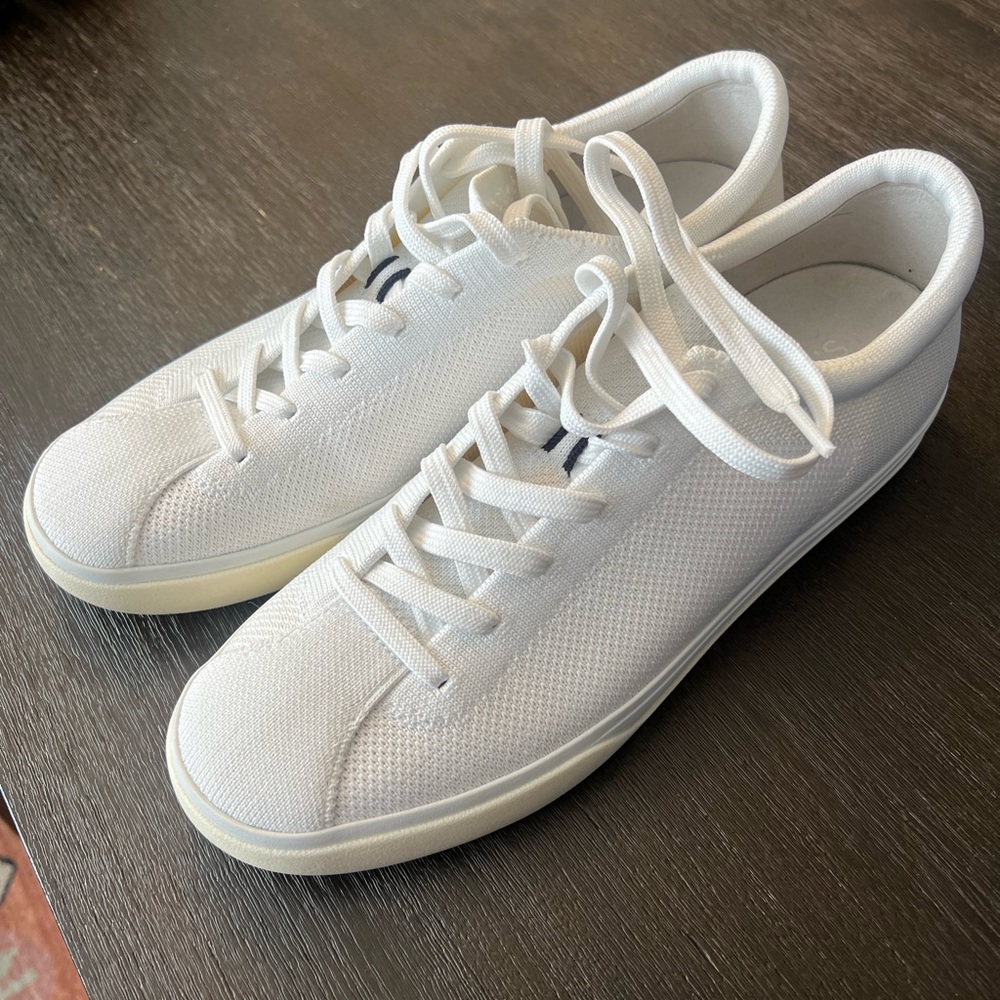 Like new pair of Rothy’s Lace Up Sneakers, color bright white, size 10